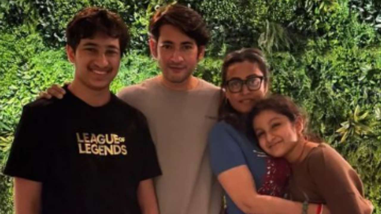 Mahesh Babu smiles wide with wife and kids