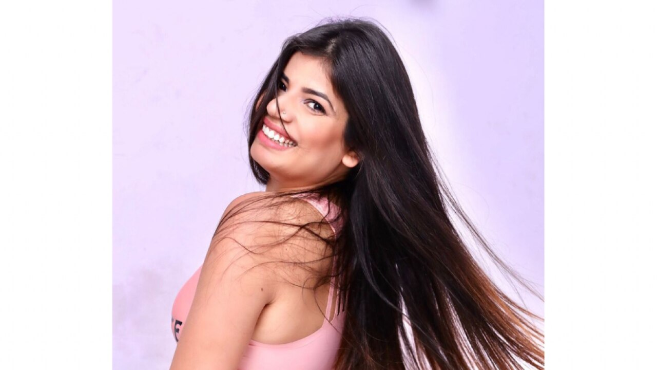 Digital creator Ayesha Kaur is enthralling netizens with her engaging content