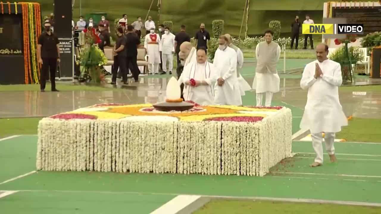 Atal Bihari Vajpayee's death anniversary: Former President Kovind pays floral tribute