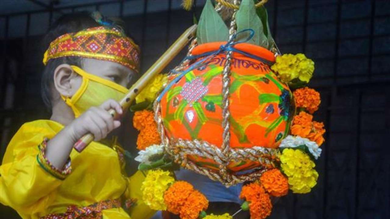 krishna-janmashtami-2022-here-are-some-interesting-facts-about-the