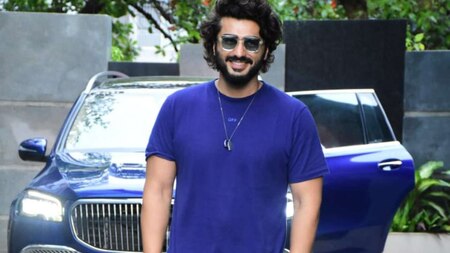 Arjun Kapoor poses for paps