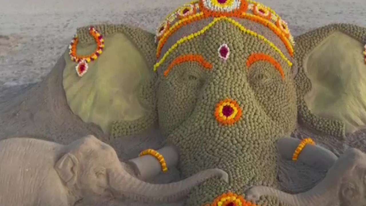 Sand idol of Lord Ganesha