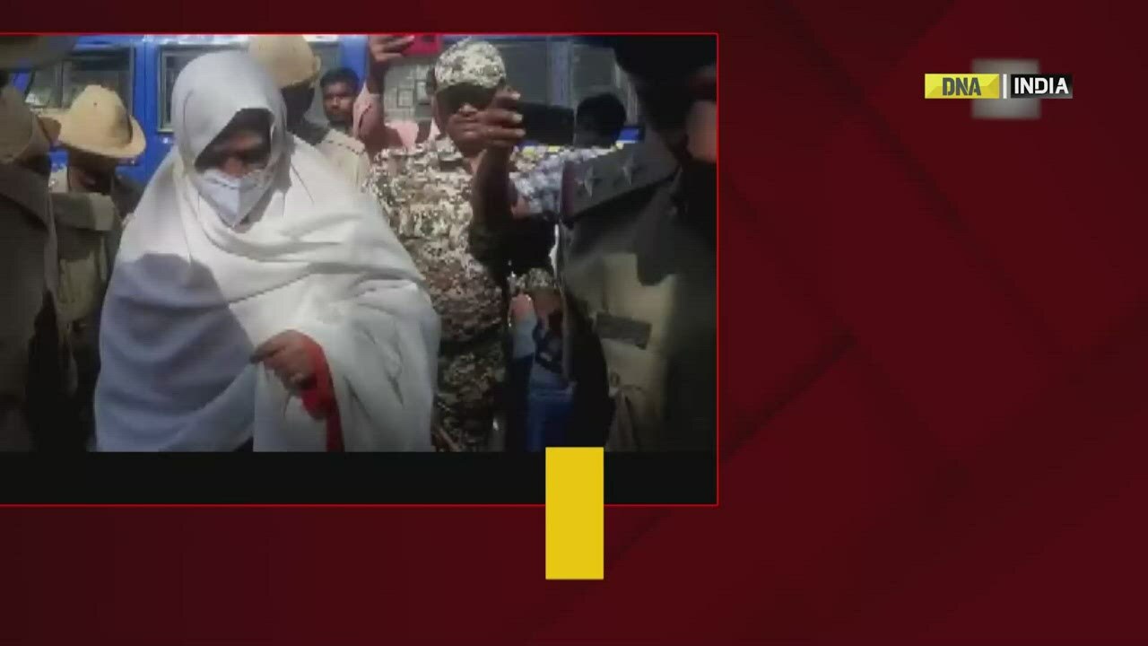 Chief Pontiff of Murugha Mutt Shivamurthy Murugha Sharanaru taken to district hospital in Chitradurga
