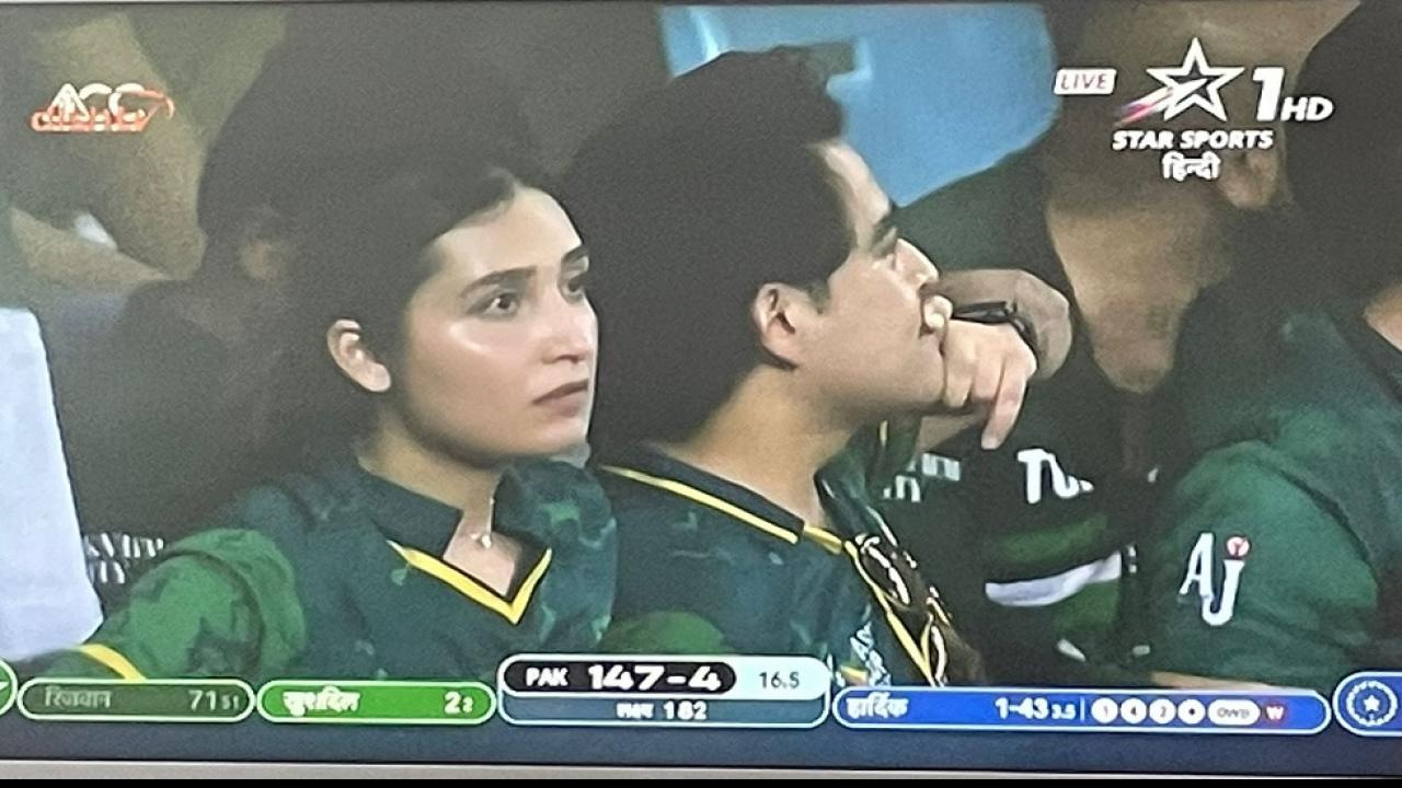 Beautiful Pak Fans