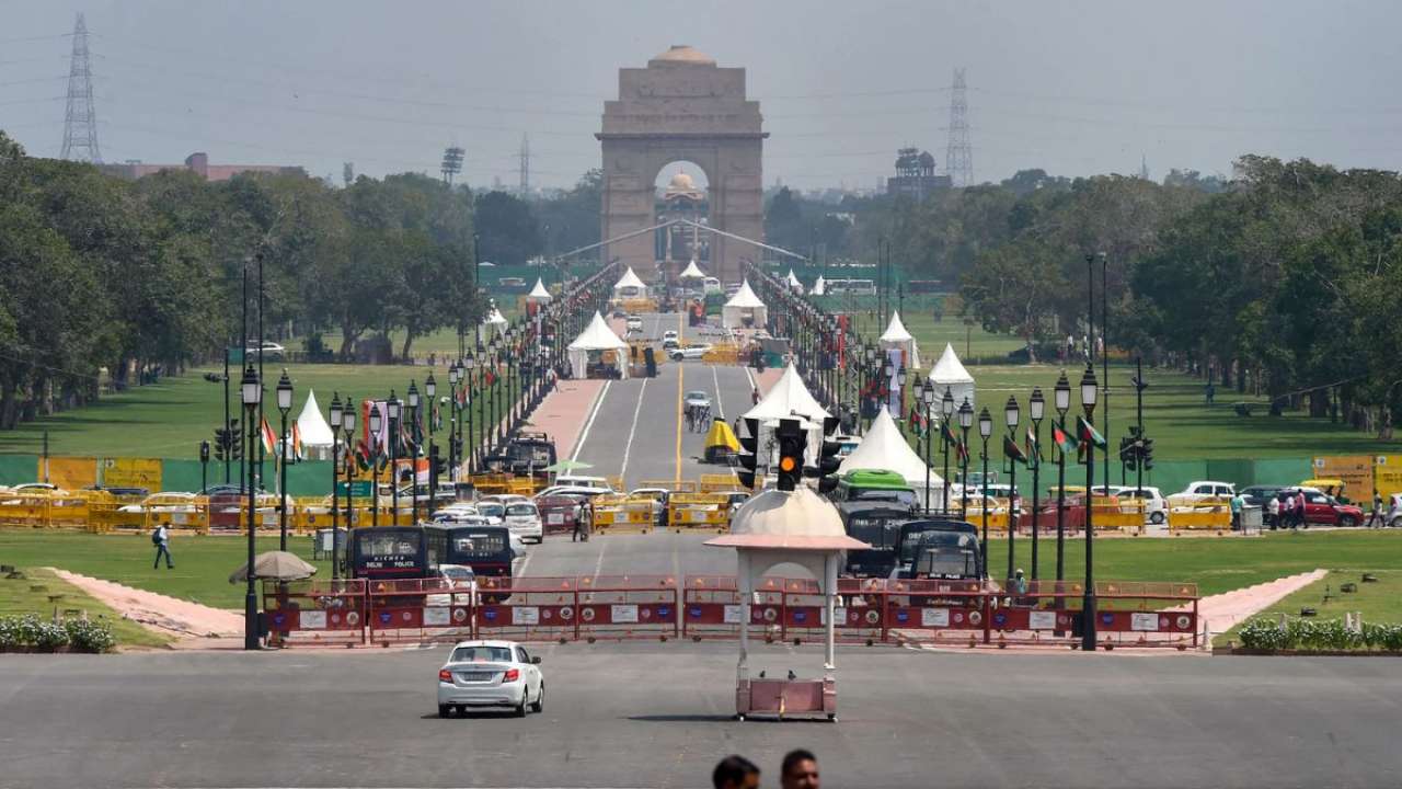 Buses will be rerouted tomorrow (Photo: PTI/Shahbaz Khan)