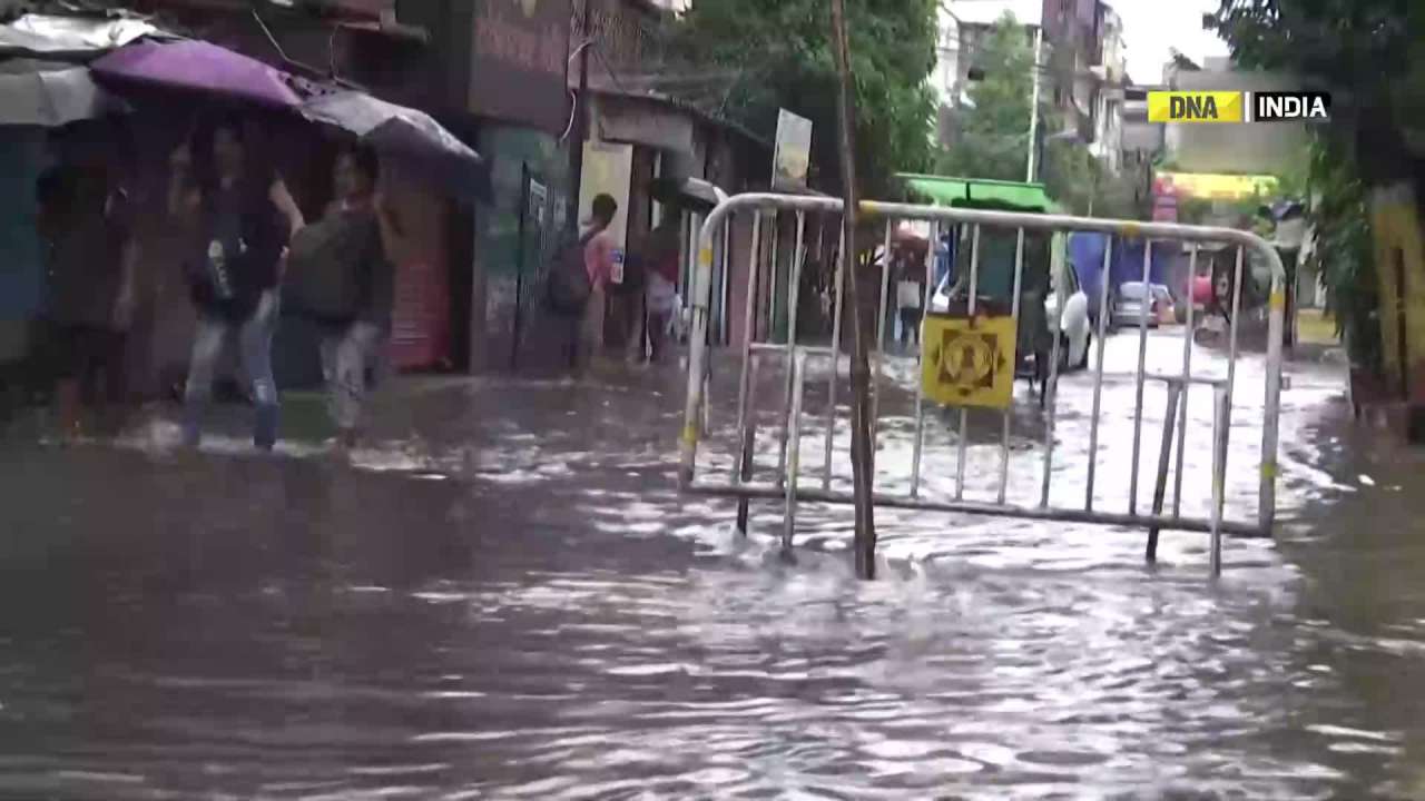Kolkata: Heavy rainfall causes waterlogging at various places