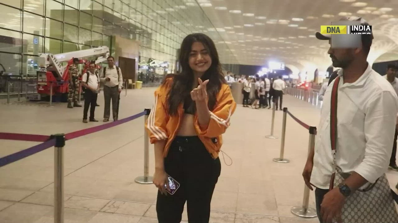B-Town divas rock casuals at Mumbai airport