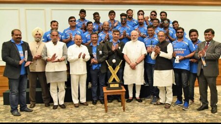 PM Modi With Blind Cricket Team