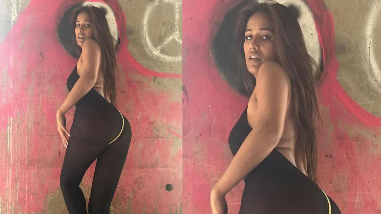 Poonam Pandey latest bold and hot photoshoot