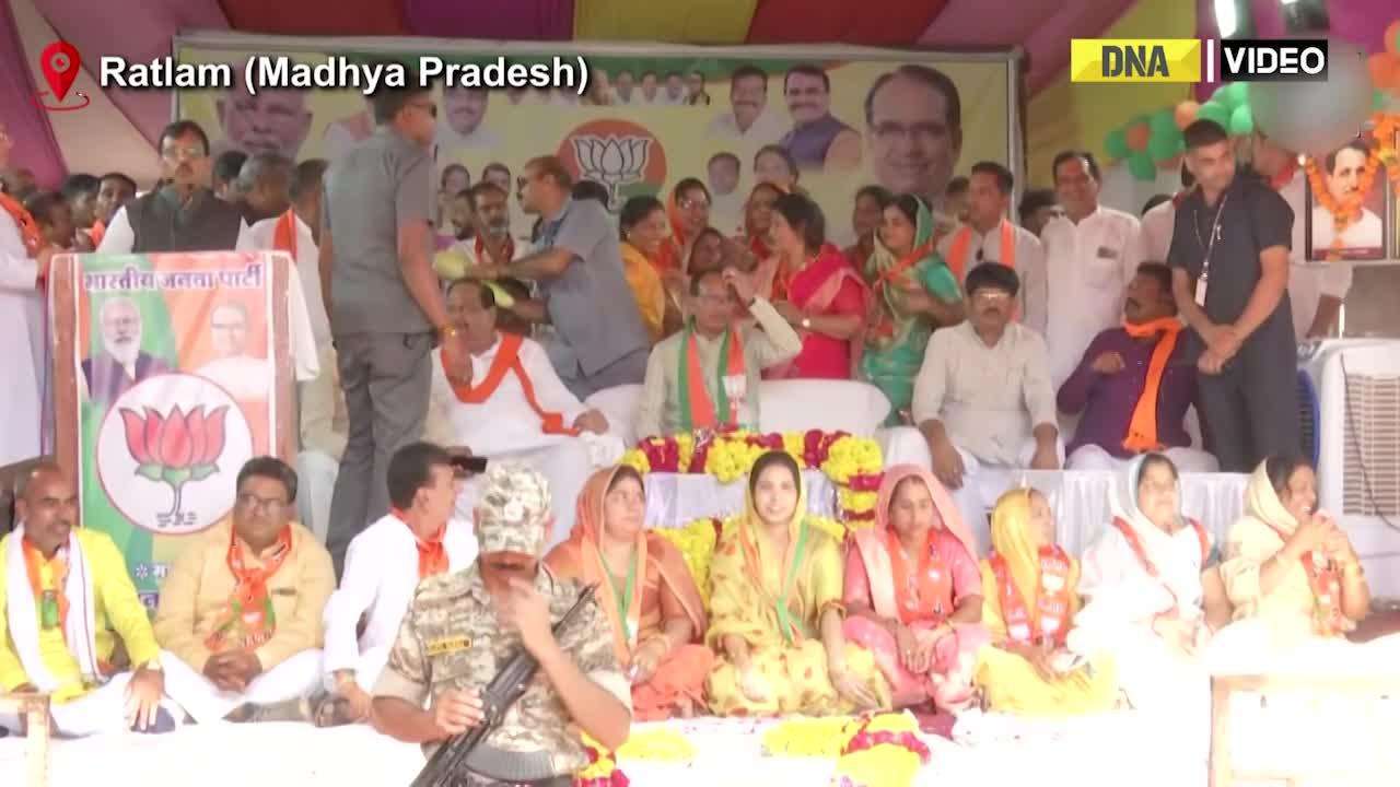 Shivraj Chouhan attacks Kamal Nath, says ‘he does not even respect his own workers’