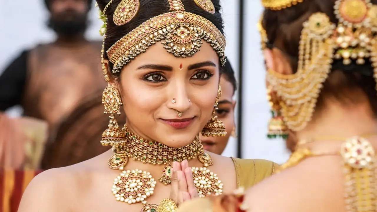 Trisha - Kundavai