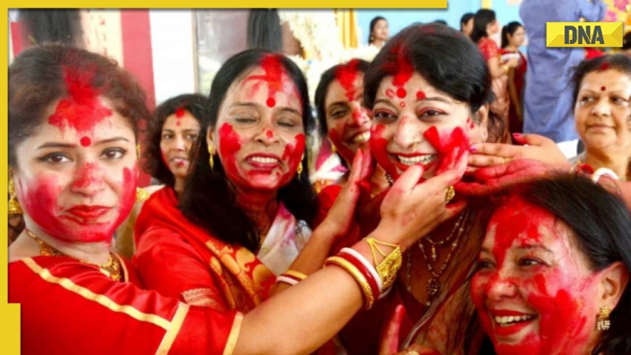 Durga Puja 2022: Why Bengali women play Sindoor Khela? Know how ...