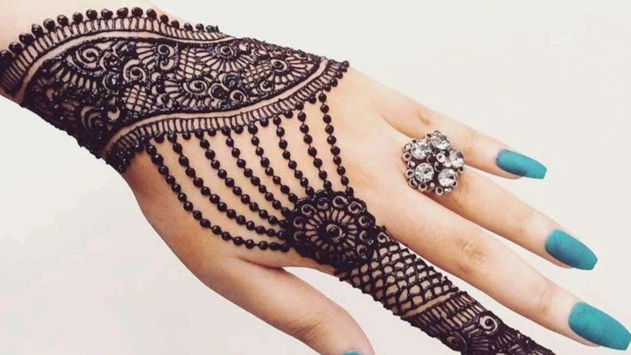 Arabic Mehandi (Photo: Pinterest)