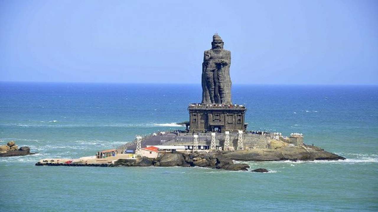 Thiruvalluvar statue