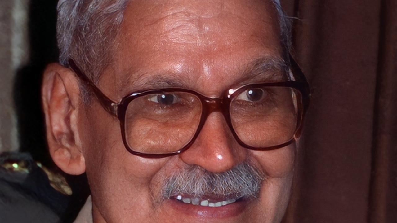 Shankar Dayal Sharma (1972-1974)