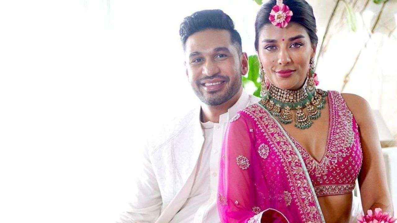 Arjun Kanungo and Carla Dennis