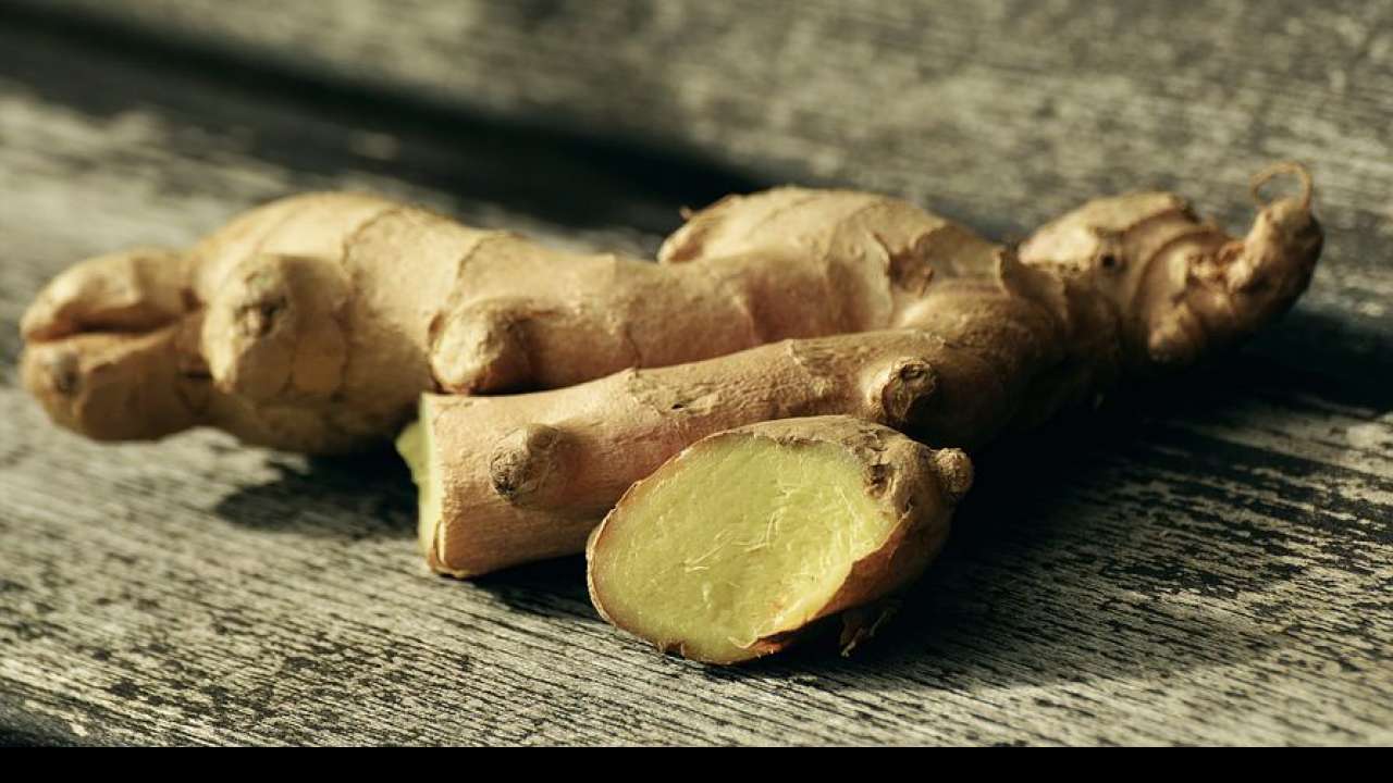 Frustrated with uneasy stomach? Here are 5 food items to avoid acid reflux