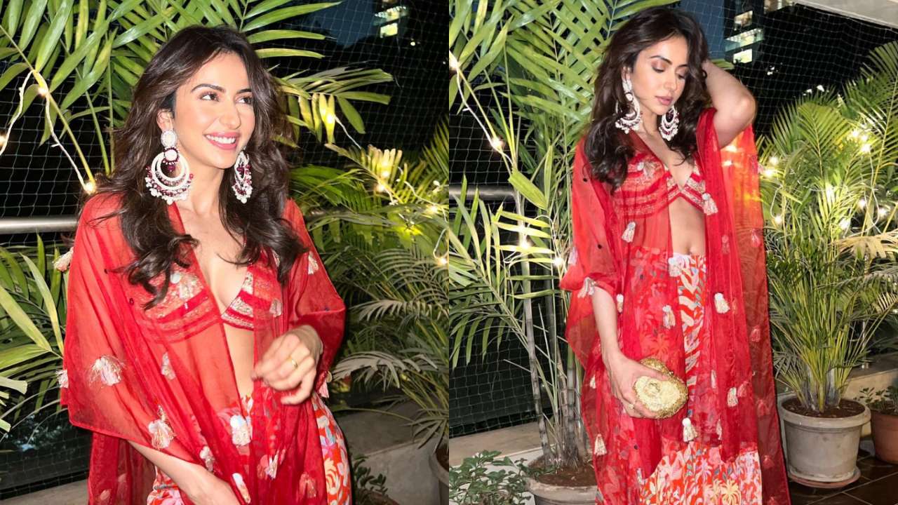1280px x 720px - Diwali 2022: From Janhvi Kapoor's green lehenga to Rakul Preet Singh's  co-ord set, outfits to take inspiration from
