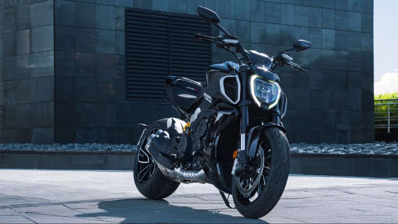 Ducati Diavel V4