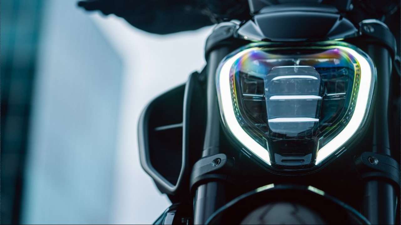 Ducati Diavel V4