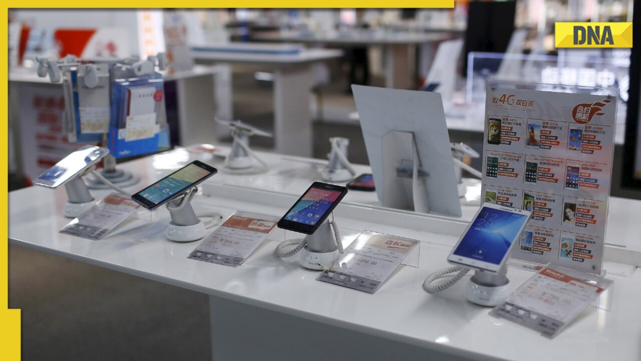 Why are people buying less smartphones this year