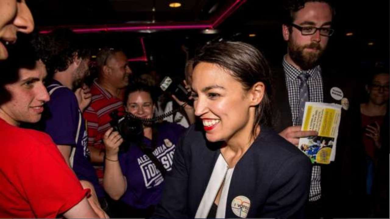 Who Is Alexandria Ocasio Cortez Aka ‘aoc Us Politician Slamming Elon