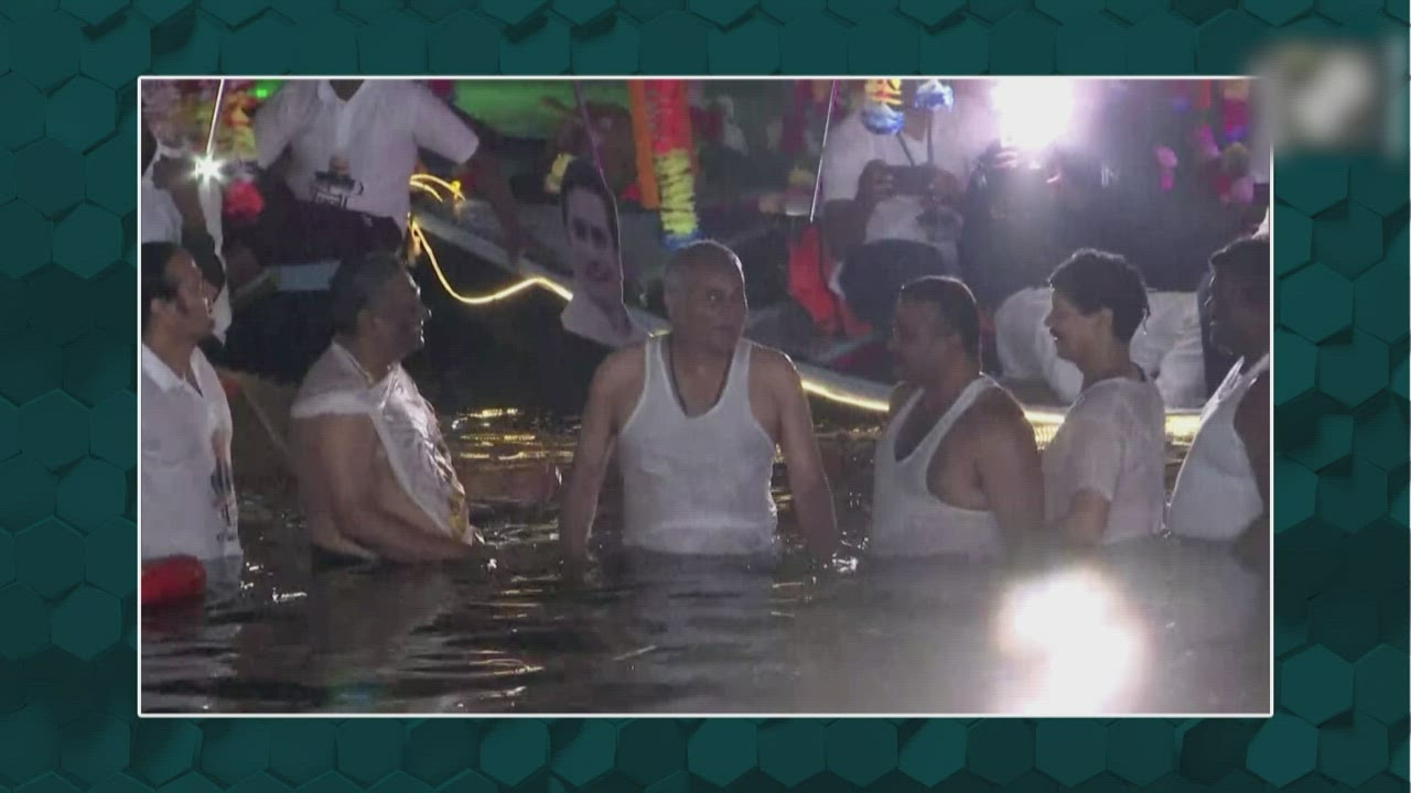 Kartik Purnima: Chhattisgarh CM Bhupesh Baghel takes holy dip in River Kharun in Raipur