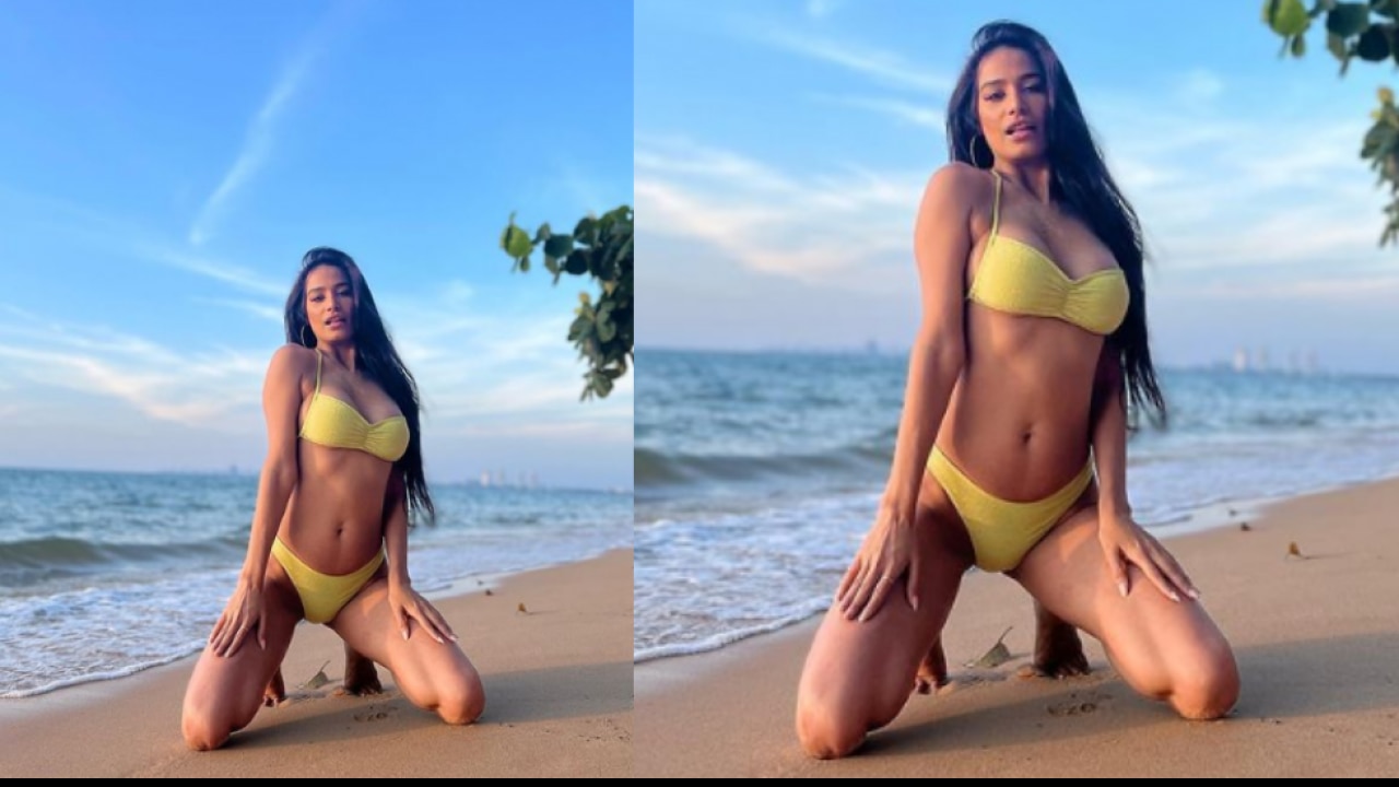 Poonam Pandey sizzling pose