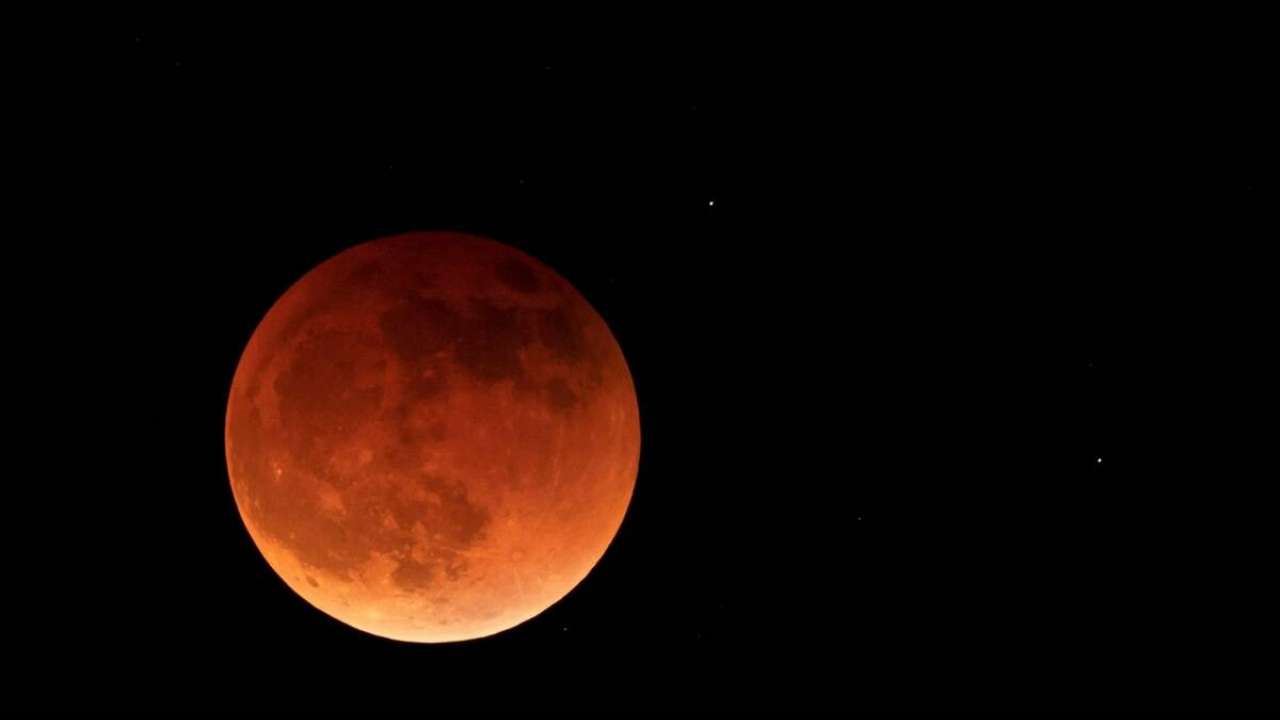 Watch: Amazing photos of Blood Moon of the last Lunar Eclipse of 2022 