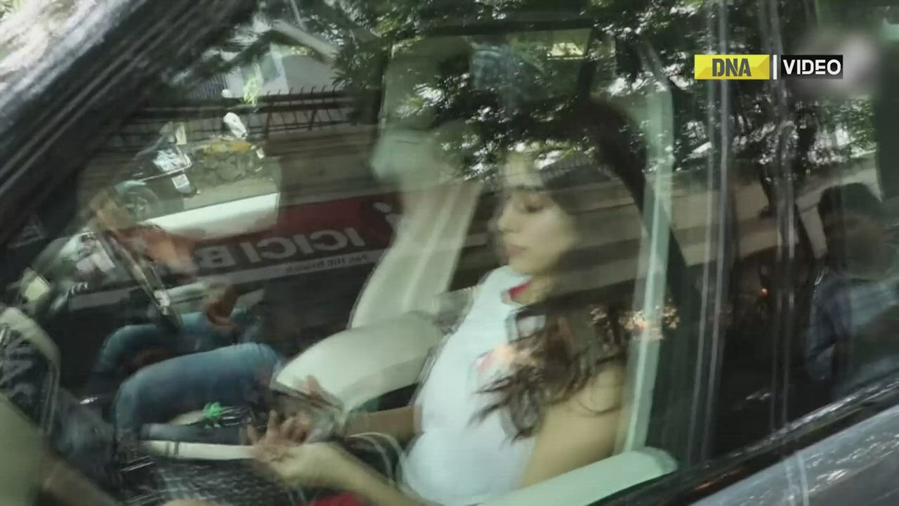 Janhvi makes fans drool in her appealing gym garb