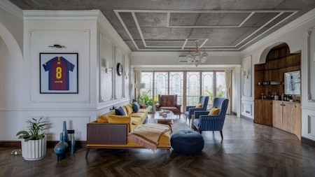 Ranbir Kapoor and Alia Bhatt's spacious living room