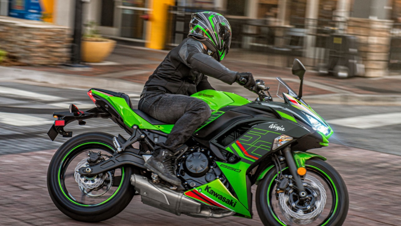 2023 Kawasaki Ninja 650 is powered by a sporty engine