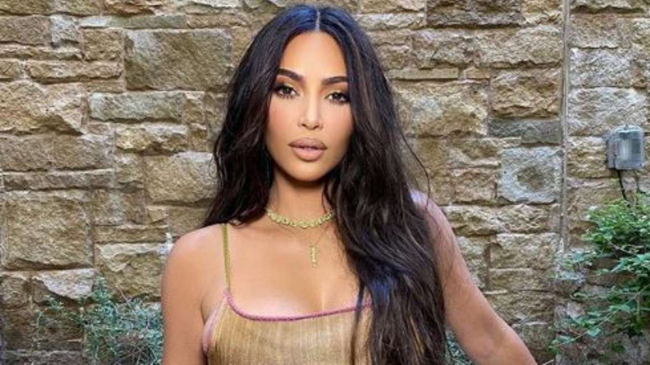 Kim Kardashian - 334 million