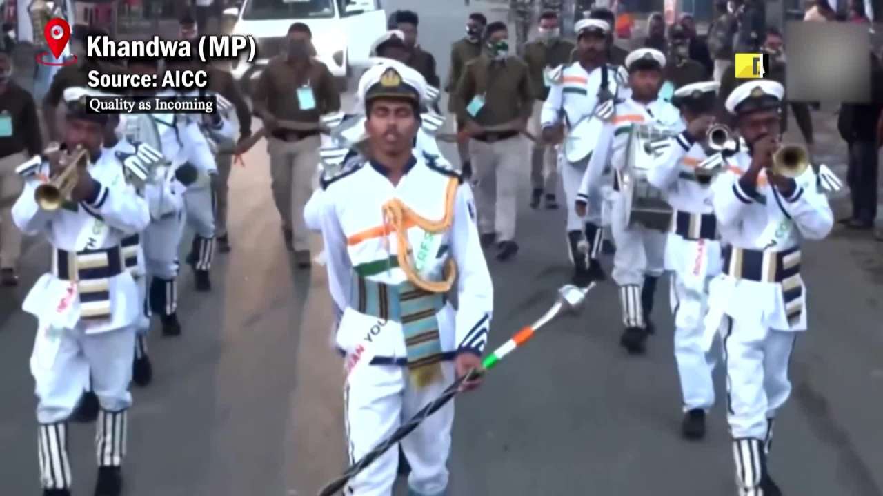 Bharat Jodo Yatra: Priyanka Gandhi joins ‘Padayatra’ in Khandwa, Madhya Pradesh