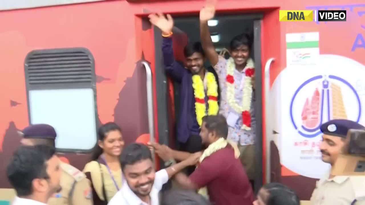 BJP workers welcome first batch of pilgrims for Kashi Tamil Sangamam in Perambur