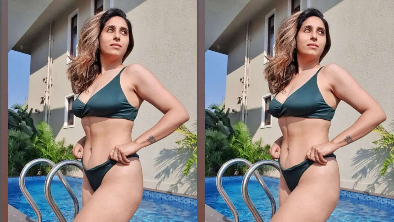 1280px x 720px - Bigg Boss OTT fame Neha Bhasin sets internet on fire with her bold looks in  bikini