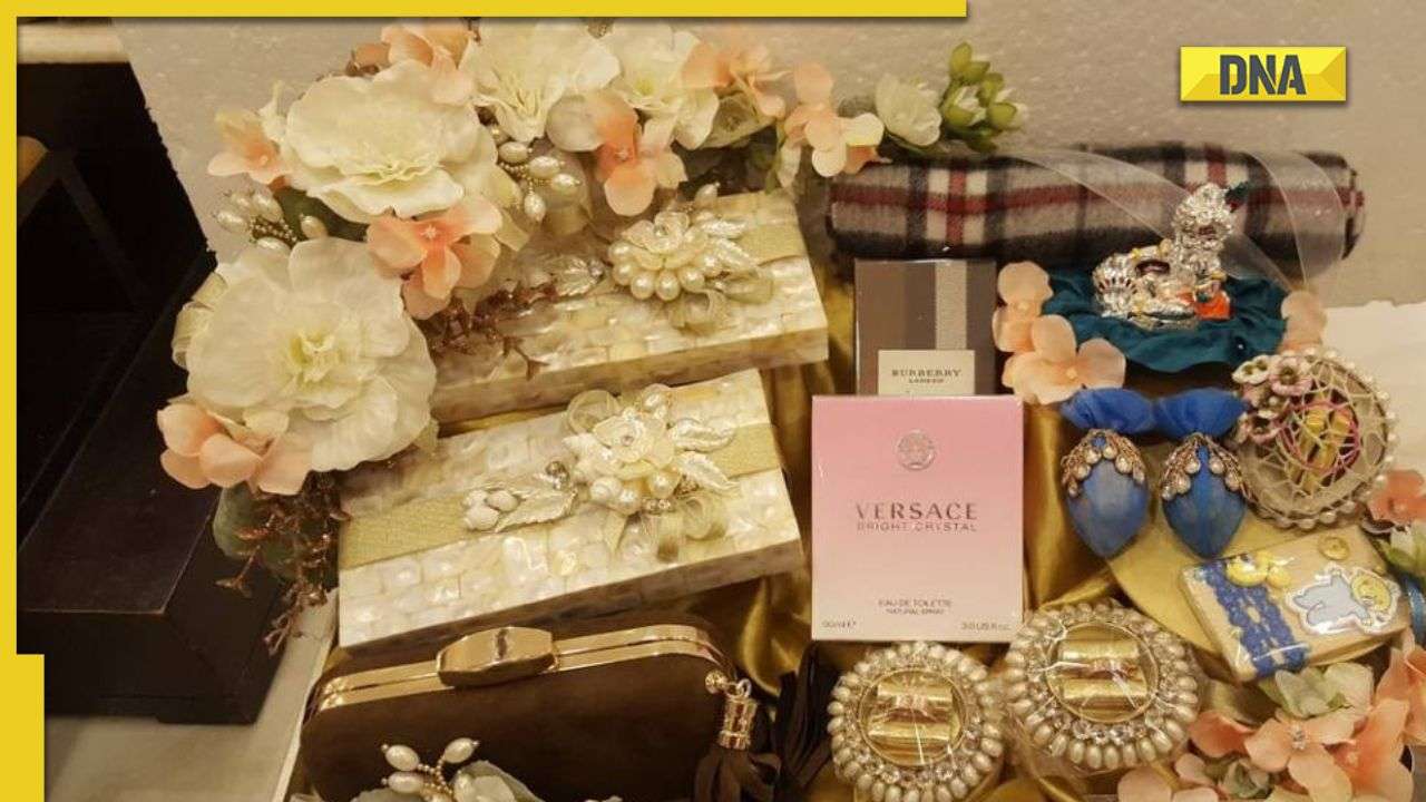 Indian wedding gift baskets Perfumes lights gold | Huwelijk