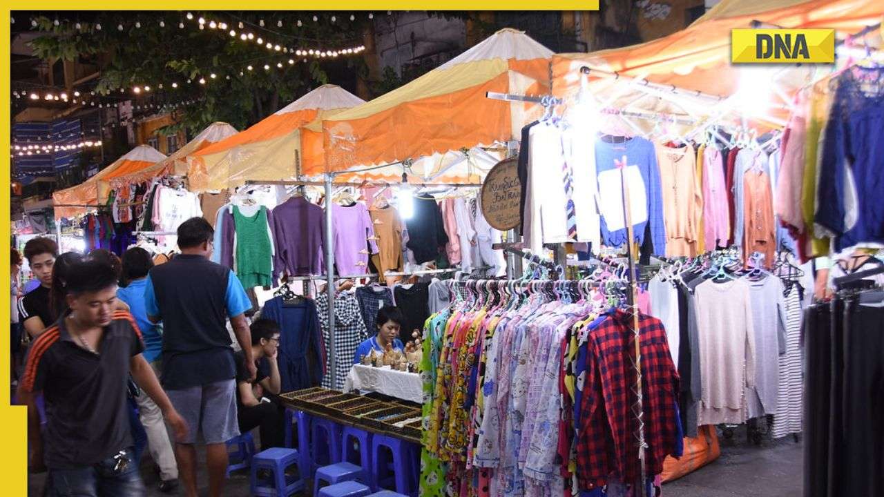 raghubir-nagar-midnight-market-in-delhi-where-you-can-buy-t-shirts-for