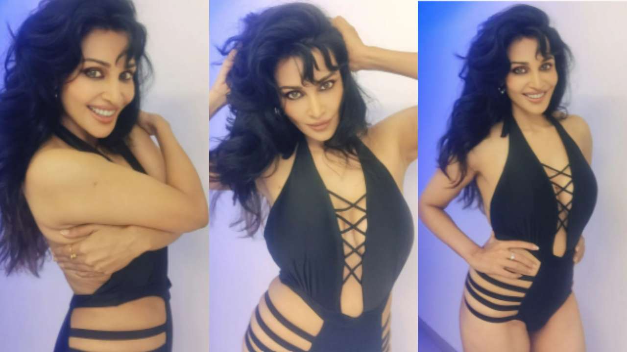 1280px x 720px - XXX, Gandii Baat actress Flora Saini looks sizzling hot in bold outfits