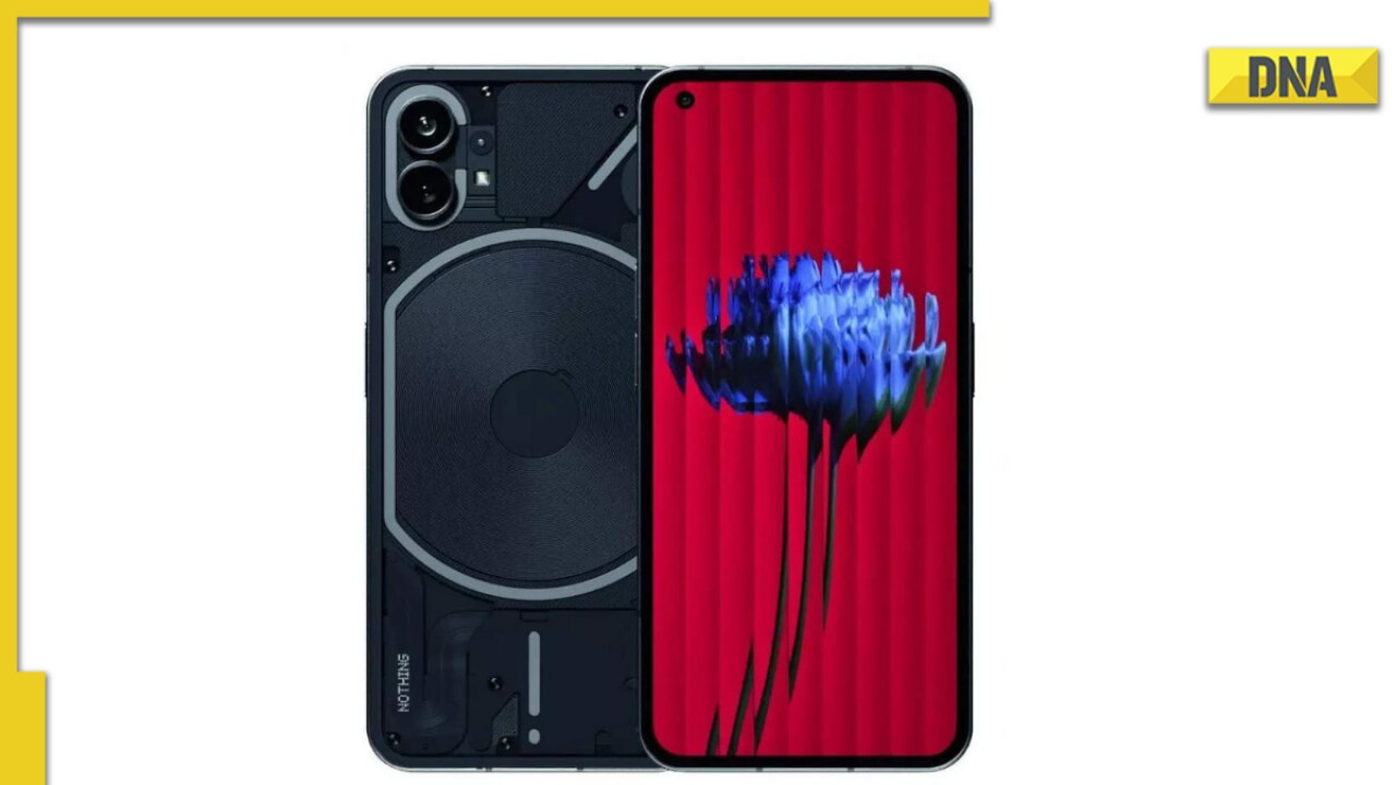 Nothing Phone (1) available at Rs Rs 7,100 after a Rs 30,899 discount ahead of Flipkart Big Bachat Dhamaal sale