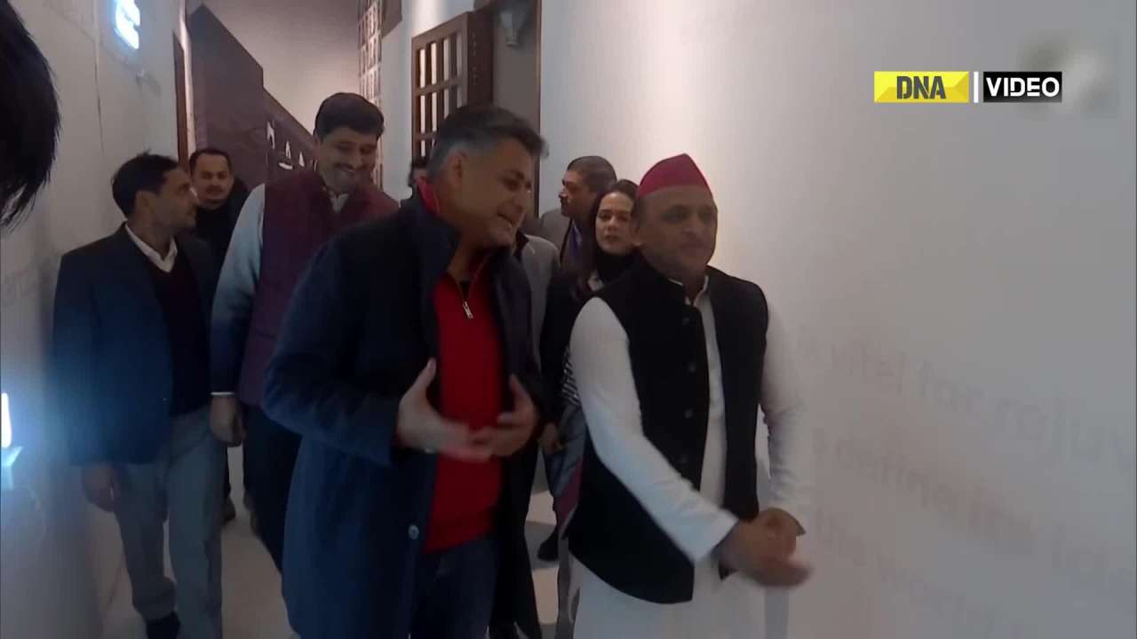 Akhilesh Yadav attends exhibition at Bikaner House in Delhi