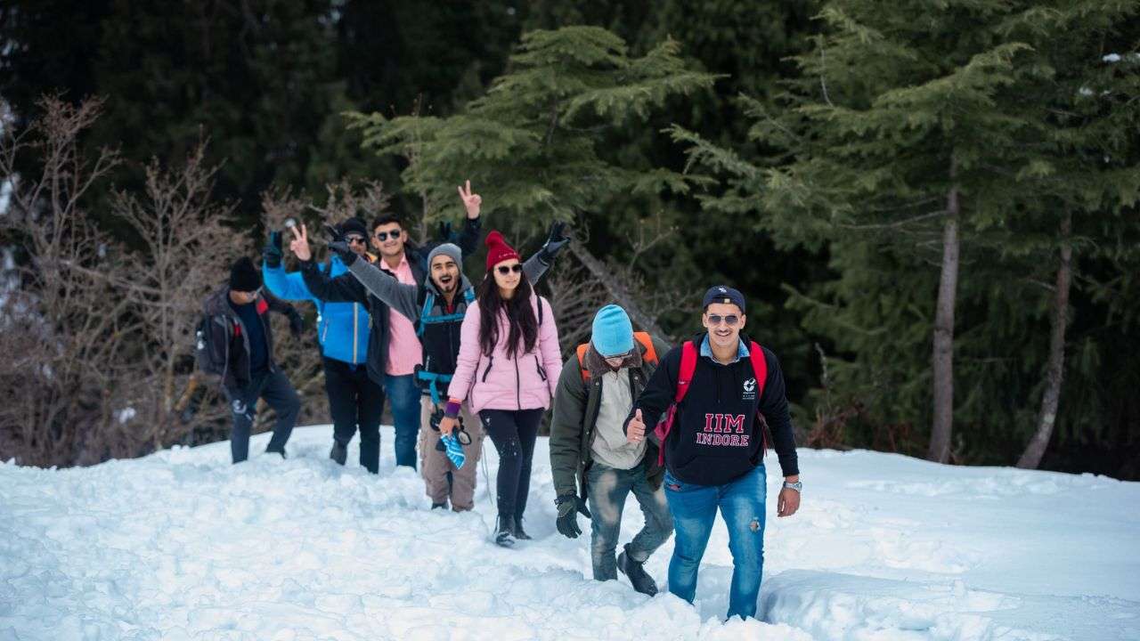 Trekking in Manali