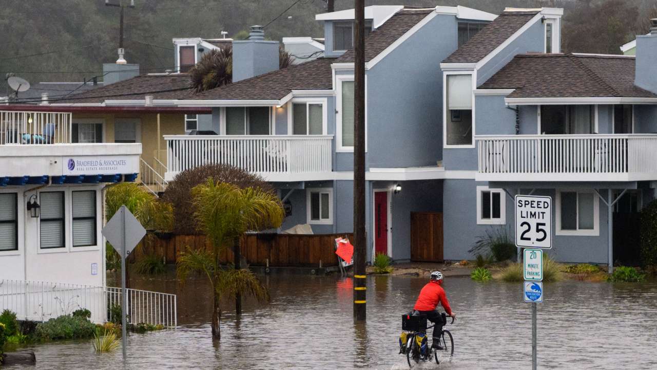 California flood storm: At least 19 people dead till now 