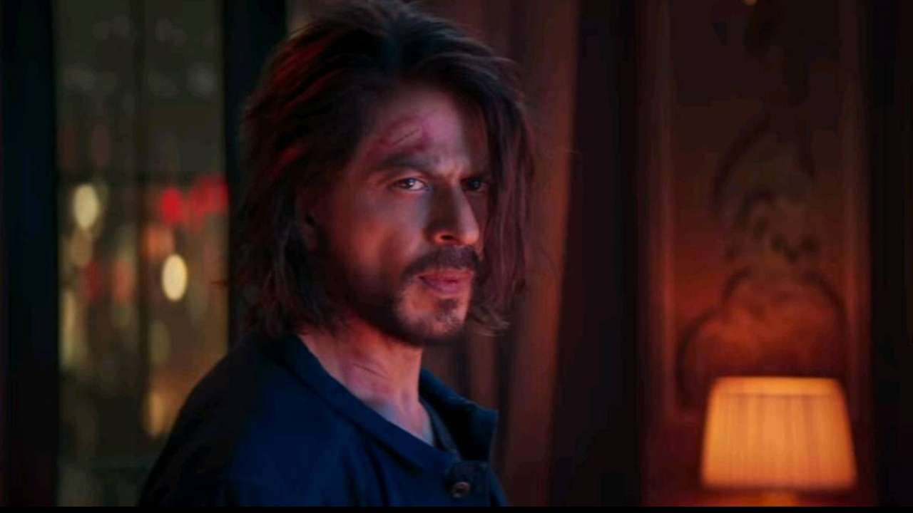 Pathaan: Shah Rukh praises Pathaan co-star John Abraham after reports of tiffs on sets 