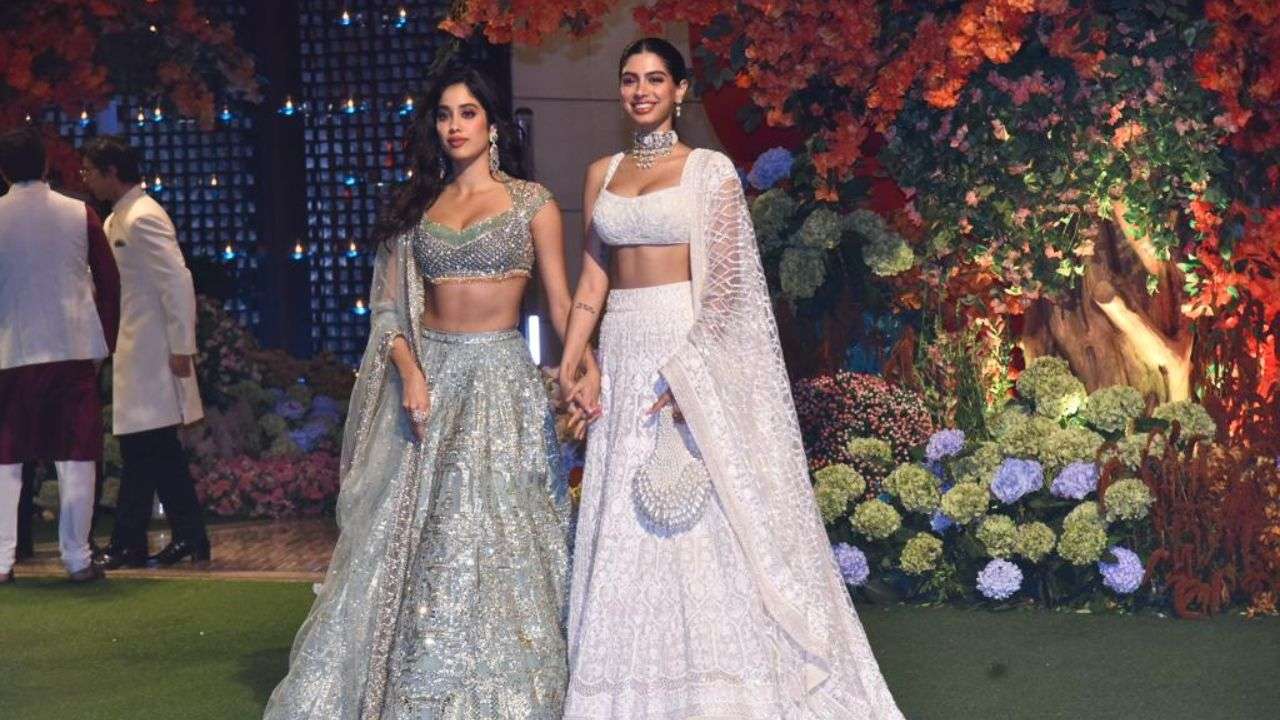 Janhvi Kapoor-Khushi Kapoor