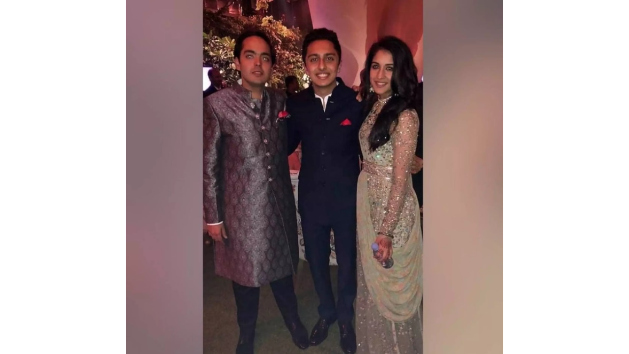 Radhika Merchant’s Sabyasachi gown