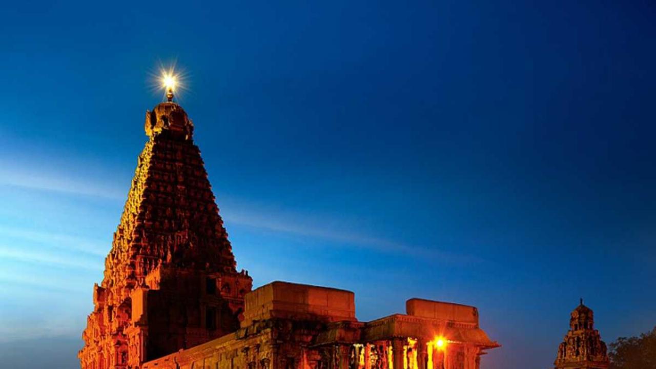 Brihadeshwara Temple: बिना नींव के 1,000 साल से खड़ी 13 मंजिल