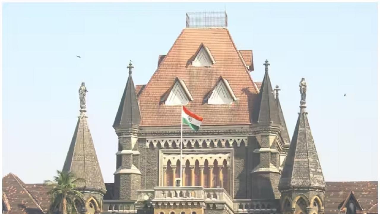 'असंवैधानिक है सरकारी फैक्ट चेक यूनिट' कॉमेडियन Kunal Kamra केस में Bombay High Court का मोदी सरकार को झटका