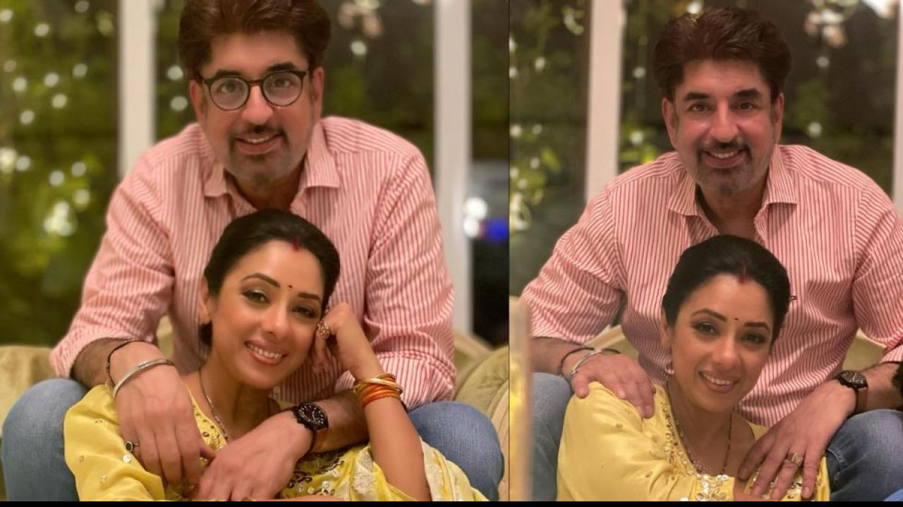 Rupali Ganguly Husband Click Pictures To Impress Wife