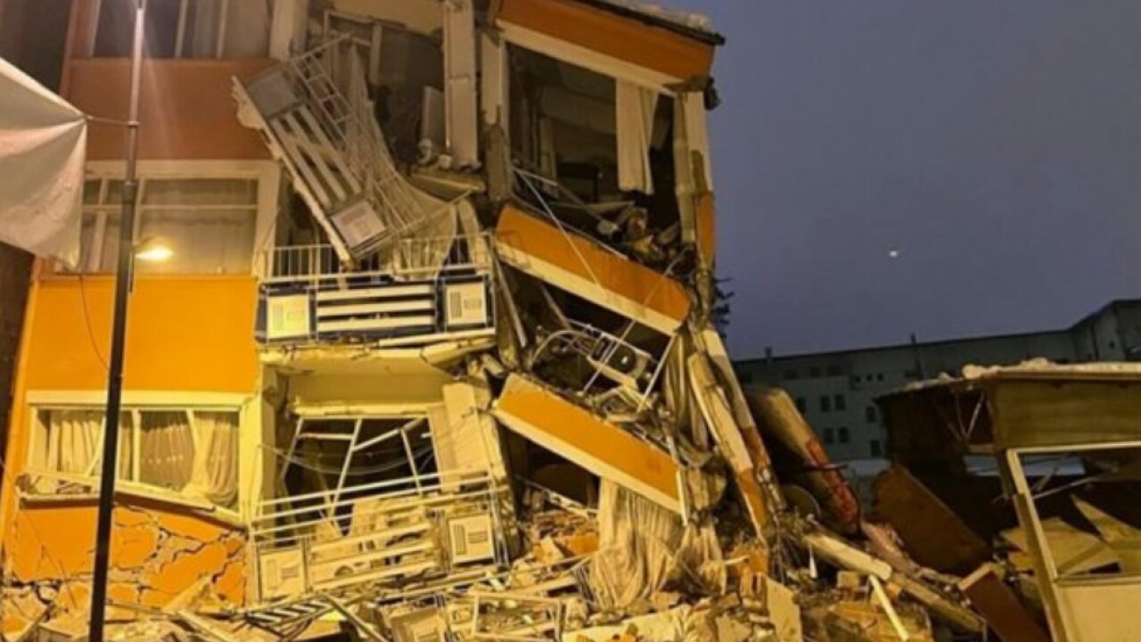 Turkey Earthquake Of 7 8 Magnitude Photos Of Devastations After